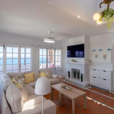 Holiday home Rentitspain Las Mimosas Balcon Al Mar En